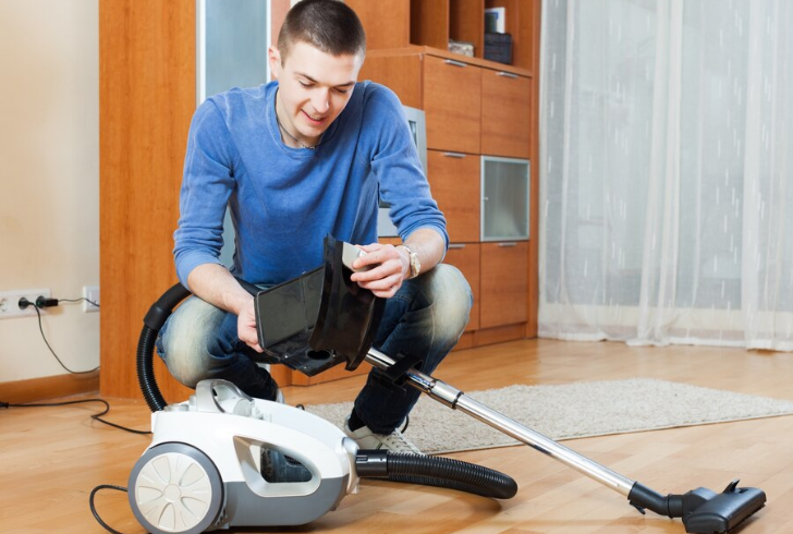 DIY Vacuum Cleaner Repair Tips - Clean vacuum filters, hoses and bags